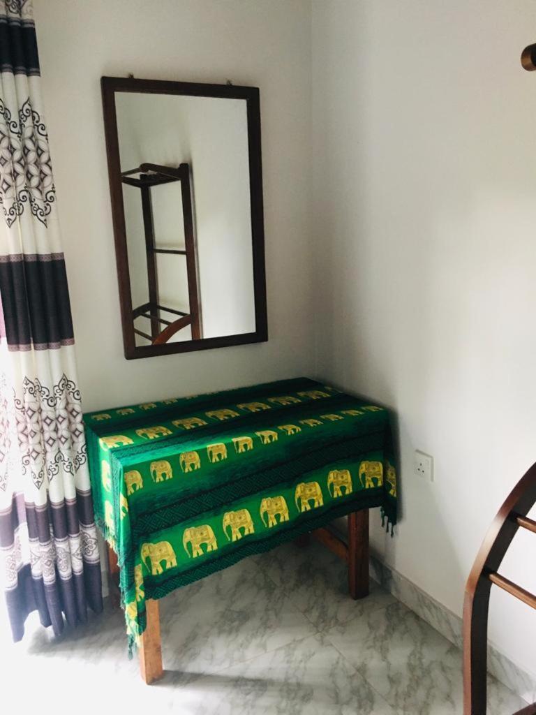 Mirewon Guest Hotel Weligama Kültér fotó
