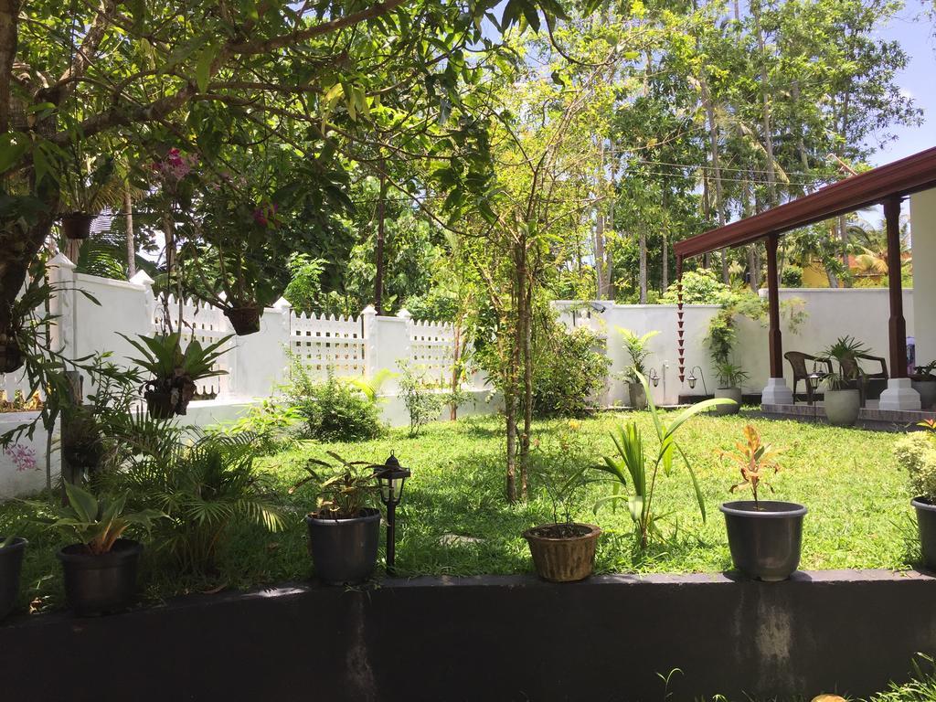 Mirewon Guest Hotel Weligama Kültér fotó